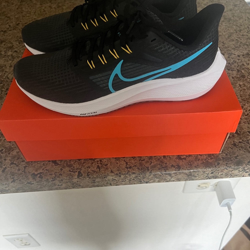 Running shoes